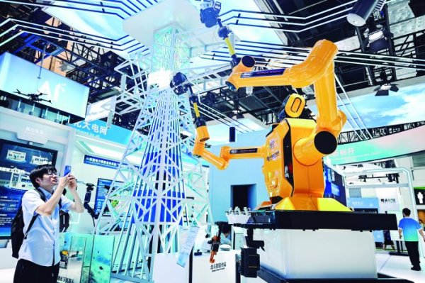 股票配资代理 国务院常务会议部署两项重磅政策 深入实施“人工智能+”行动  通过贴息激发消费潜力